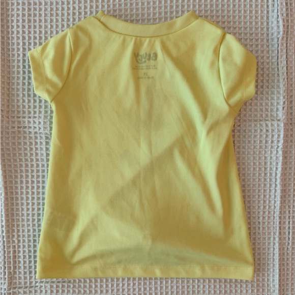 Bluey Yellow and Gray Kids Pajama Set with Cartoon Design - Picture 4 of 7